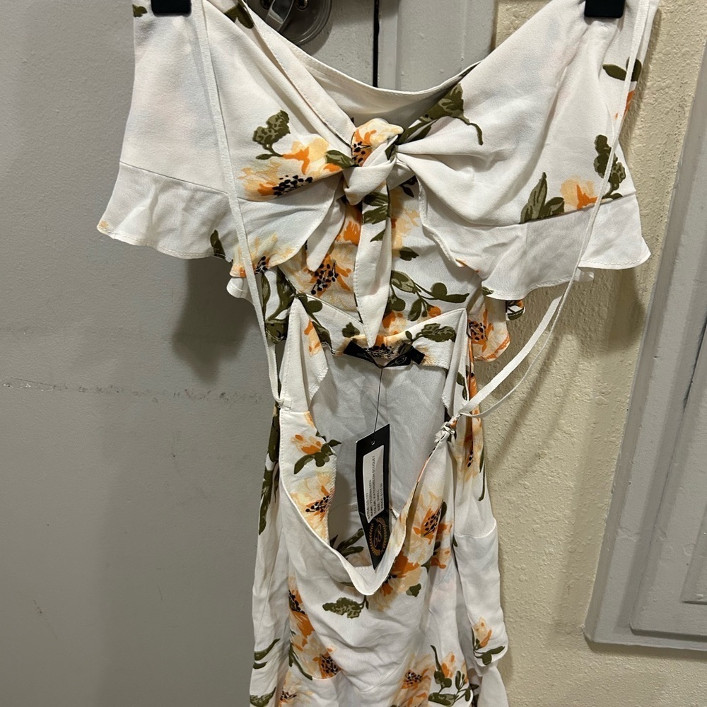 Floral Mini Dress - White and Orange - Picture 10 of 10